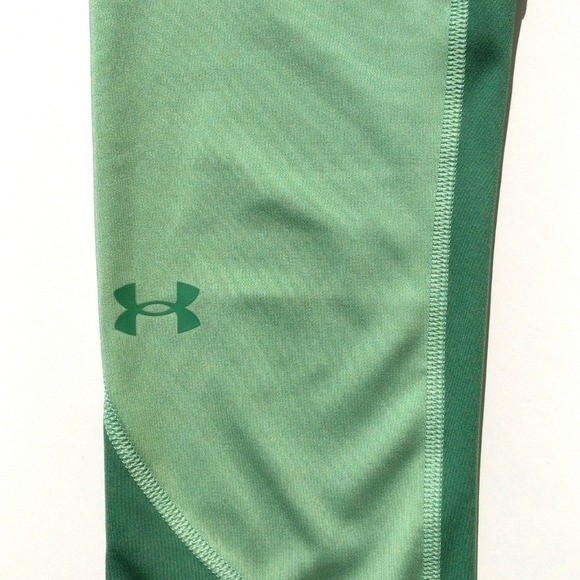 Under Armour Heatgear Fitted High Waisted Cropped Capri Workout Leggings Green S - Picture 10 of 11